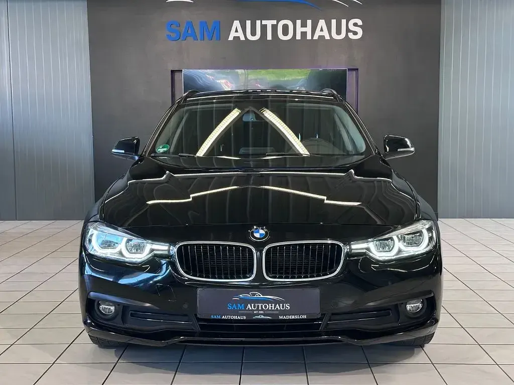 Gebraucht BMW 318 Advantage 150 PS (110 kW) 2018 Schwarz Kombi