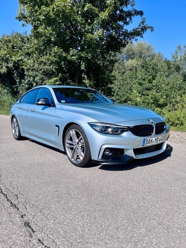 Silber Gebraucht 2017 BMW 440 M Performance Coupé | 37.500 € (Etwas zu teuer) - Bild 1/4