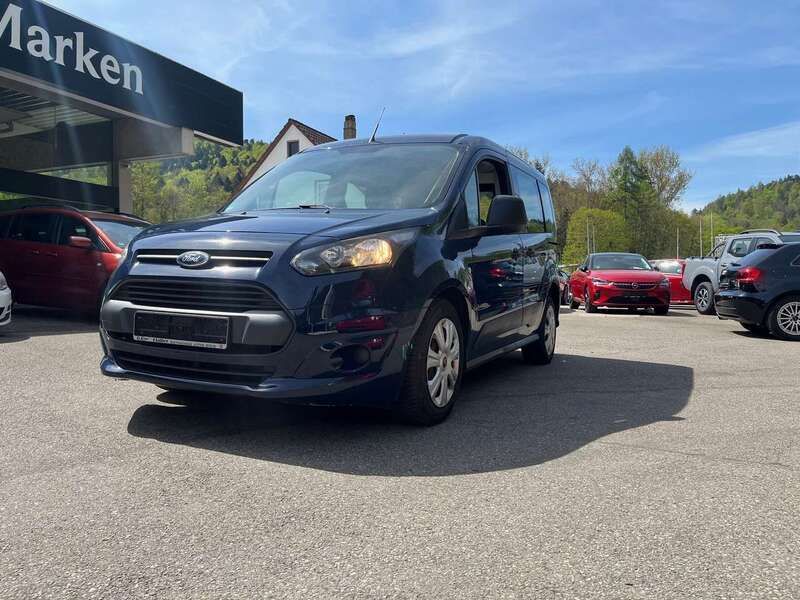 Blazerblau Gebraucht 2015 Ford Tourneo Connect Ambiente Van / Kleinbus | 10.975 € (Etwas zu teuer) - Bild 1/4