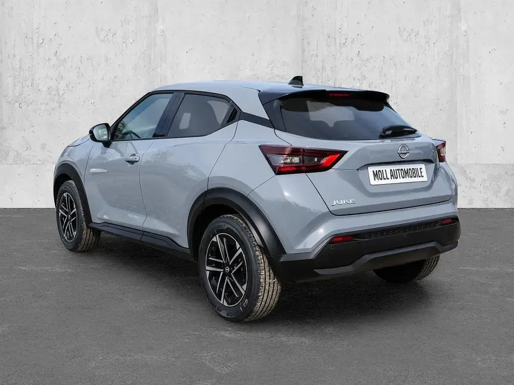 Neu Nissan Juke N-Connecta 114 PS (83 kW) 2026 Grau SUV