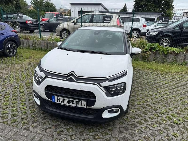 Weiß Gebraucht 2024 Citroën C3 PureTech Kleinwagen | 13.490 € (Fairer Preis) - Bild 1/4