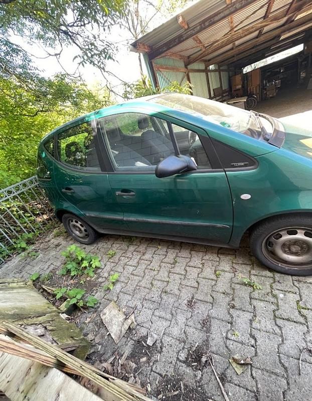 Gebraucht Mercedes A140 60 PS (44 kW) 1999 Grün Kleinwagen