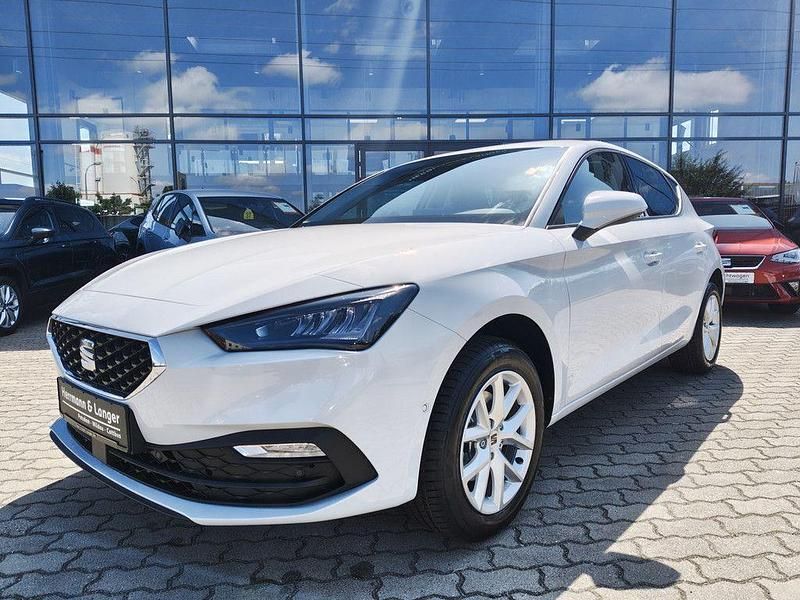 Neu Seat Leon 150 PS (110 kW) 2025 Weiß Limousine