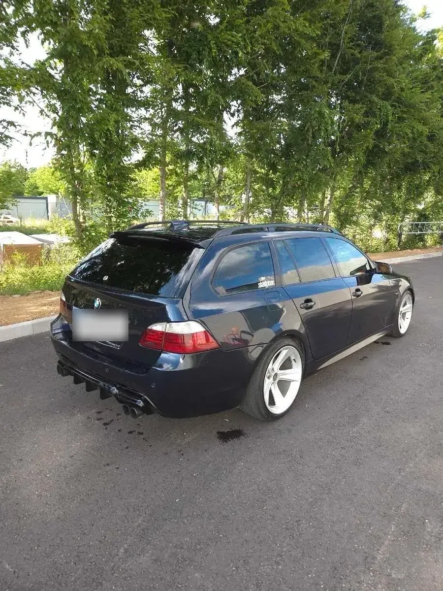 Gebraucht BMW 530 M Sport 235 PS (172 kW) 2008 Blau Kombi