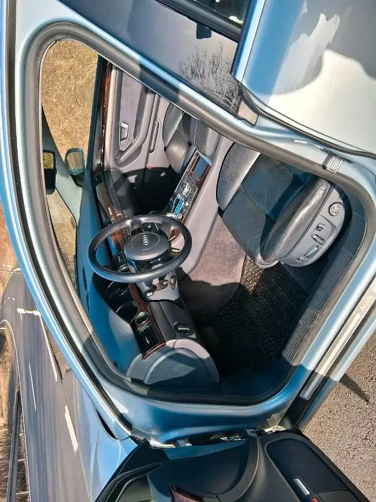 Gebraucht Audi A8 220 PS (161 kW) 2004 Blau Limousine