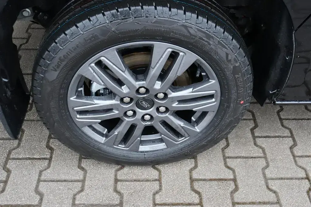 Neu Ford Tourneo Custom Titanium 170 PS (125 kW) 2026 Schwarz Van