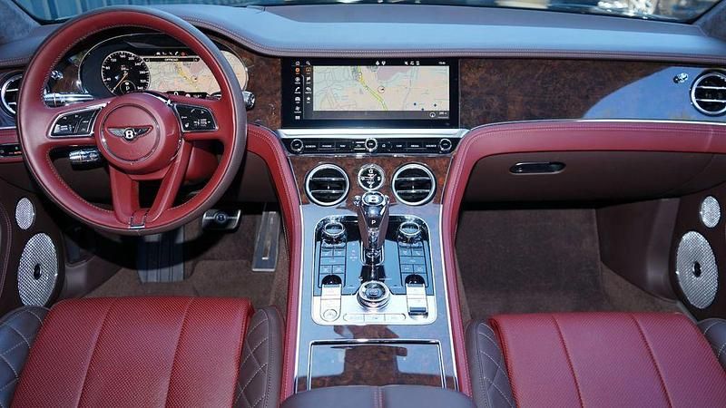 Gebraucht Bentley Continental GT 549 PS (403 kW) 2022 Cumbrian green Coupé