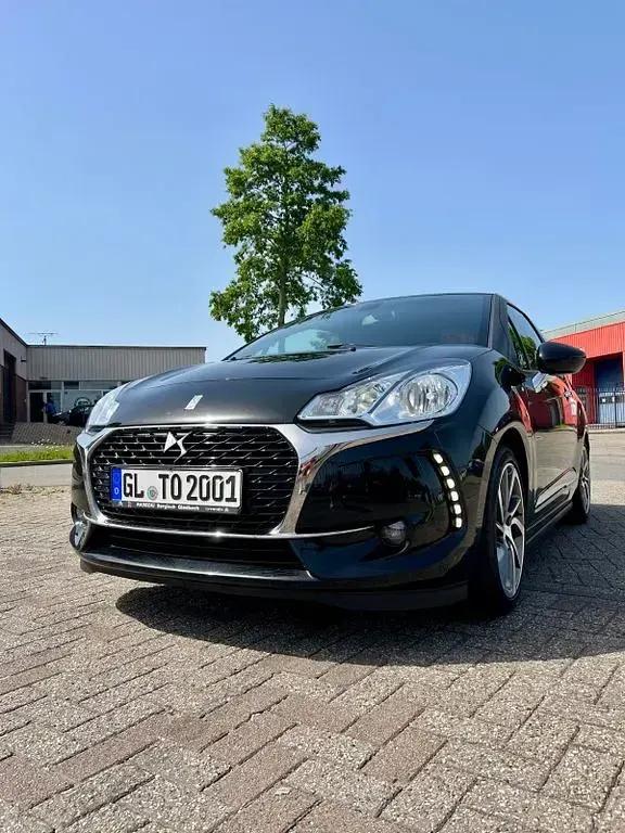 Gebraucht Citroën DS3 120 PS (88 kW) 2017 Schwarz Kleinwagen