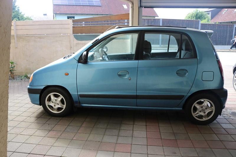 Blau Gebraucht 2002 Hyundai Atos Prime Kleinwagen | 1.200 € - Bild 1/4