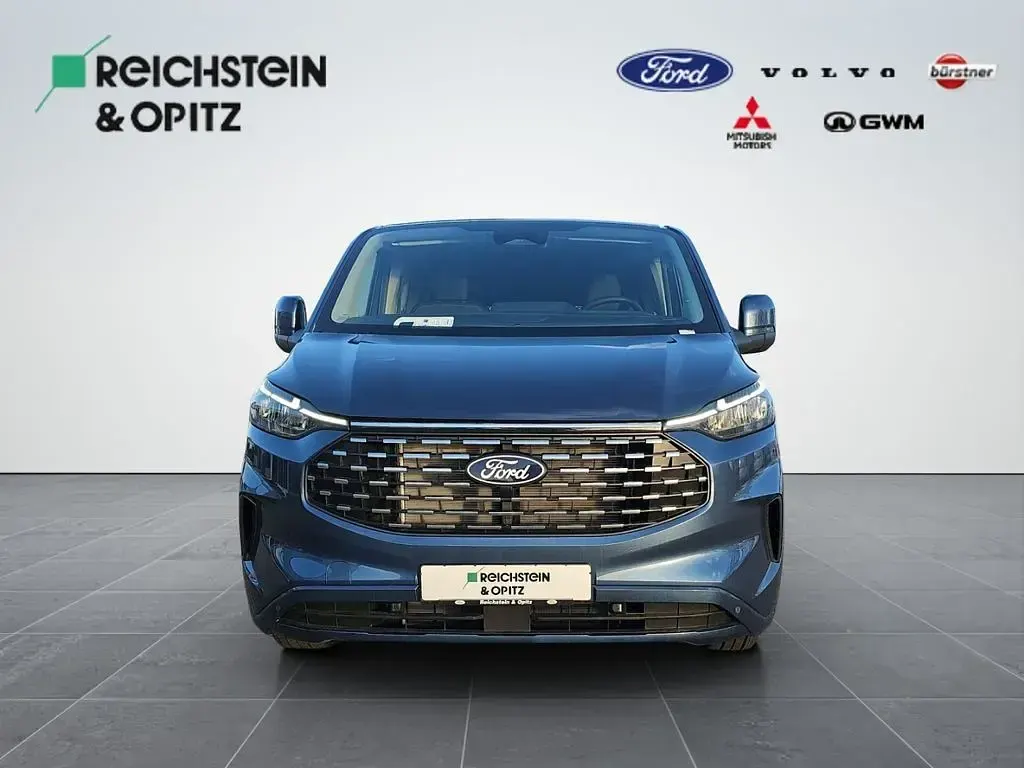 Neu Ford Tourneo Active 170 PS (125 kW) 2025 Grau Van / Kleinbus