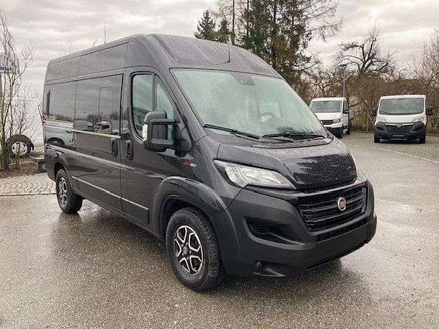Schwarz Gebraucht 2021 Fiat Ducato Van | 43.911 € - Bild 1/4