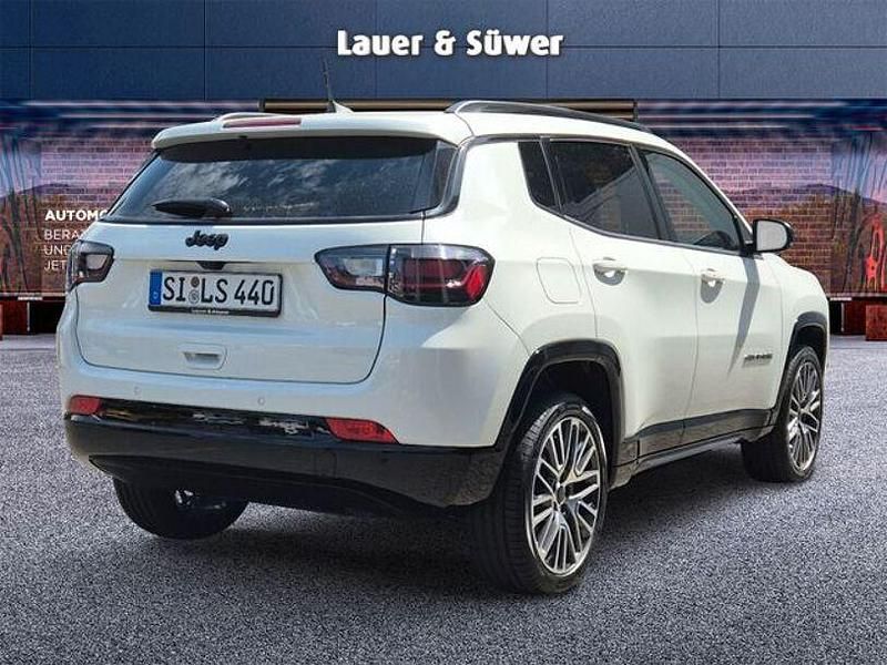 Gebraucht Jeep Compass Summit 95 PS (69 kW) 2025 Andere SUV