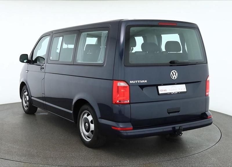 Second-hand VW Multivan 150 CP (110 kW) 2019 Albastru Monovolum