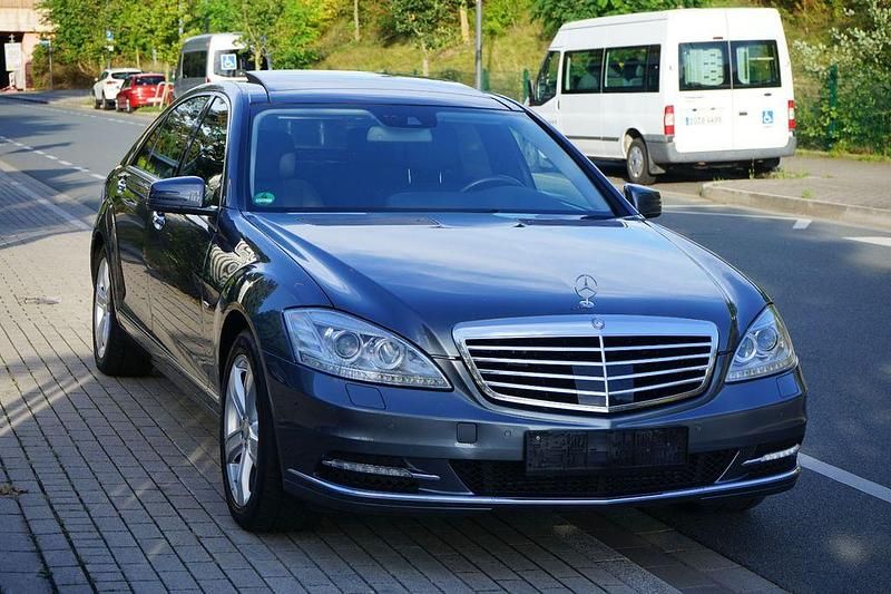 Gebraucht Mercedes S350 235 PS (172 kW) 2010 Flintgrau Limousine