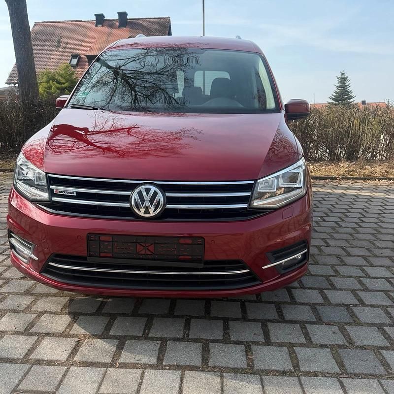 Gebraucht VW Caddy 150 PS (110 kW) 2017 Rot Van / Kleinbus