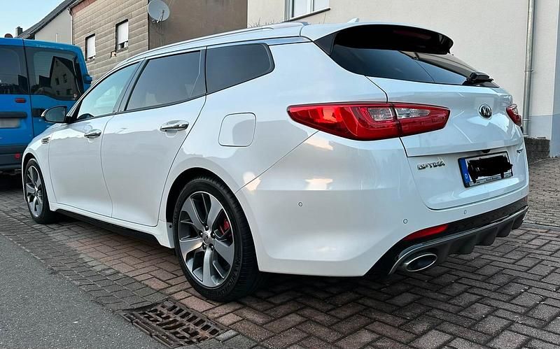 Gebraucht Kia Optima GT 238 PS (175 kW) 2019 Weiß Kombi