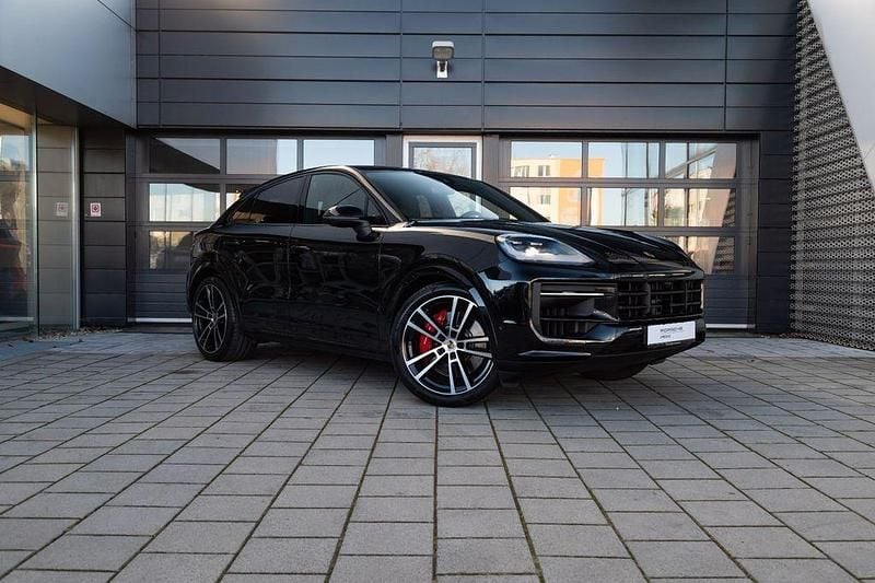 Gebraucht Porsche Cayenne Coupe 475 PS (349 kW) 2025 Schwarz Coupé