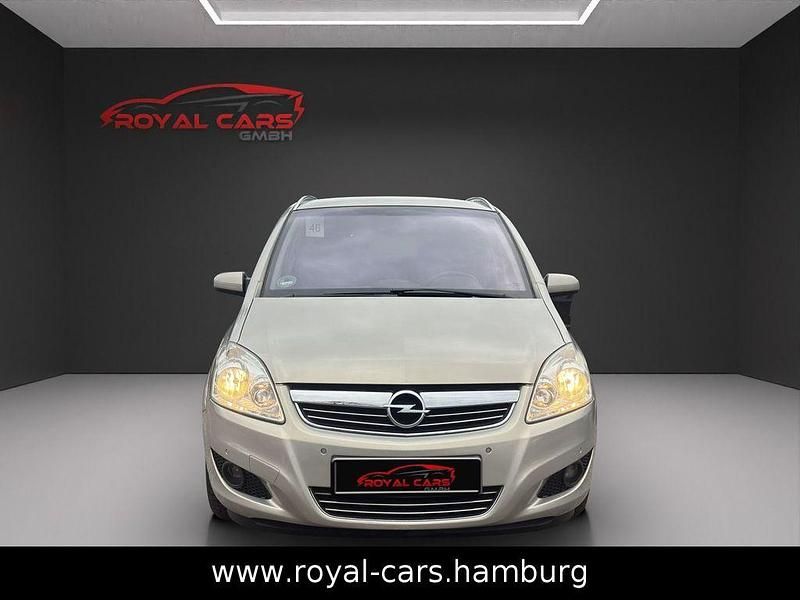 Gebraucht Opel Zafira Edition 150 PS (110 kW) 2010 Silber Van / Kleinbus