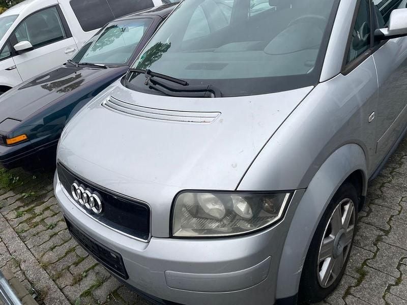 Silber Gebraucht 2002 Audi A2 Kleinwagen | 990 € (Superpreis) - Bild 1/4