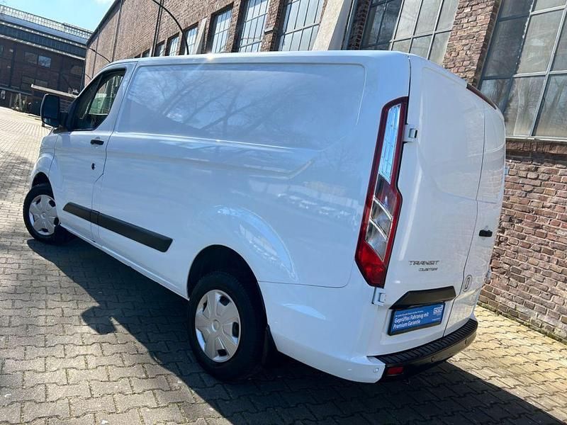Gebraucht Ford Transit Custom 131 PS (96 kW) 2019 Weiß Van / Kleinbus