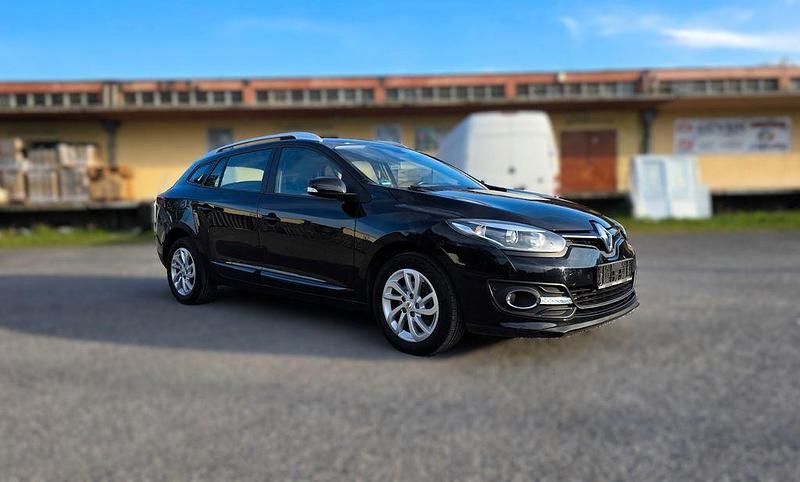 Gebraucht Renault Mégane III LIMITED Deluxe 116 PS (85 kW) 2015 Schwarz Limousine