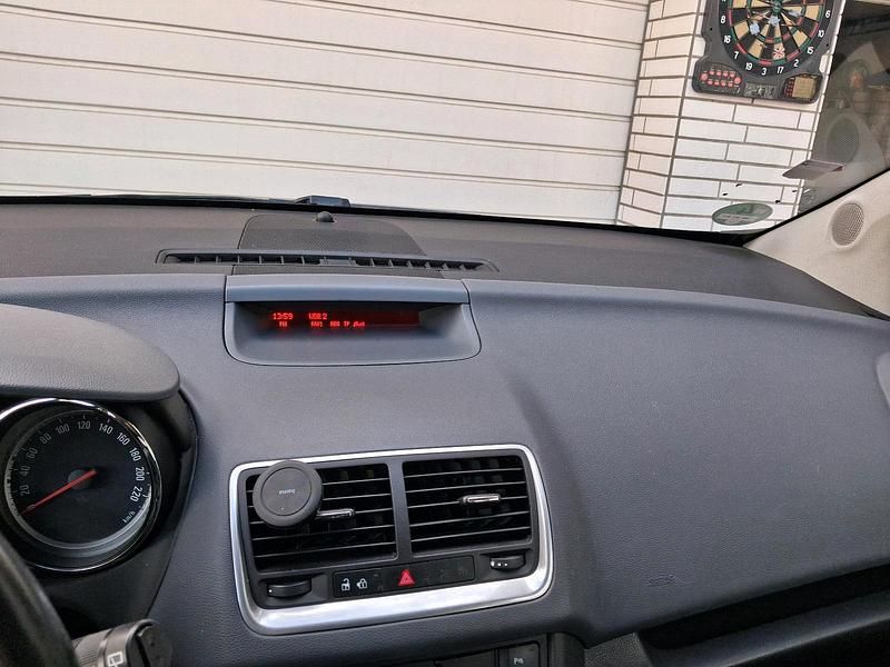 Gebraucht Opel Meriva 120 PS (88 kW) 2011 Grau Van / Kleinbus