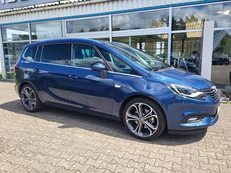 Blau Gebraucht 2017 Opel Zafira Tourer Business Innovation Van / Kleinbus | 16.590 € (Guter Preis) - Bild 1/4