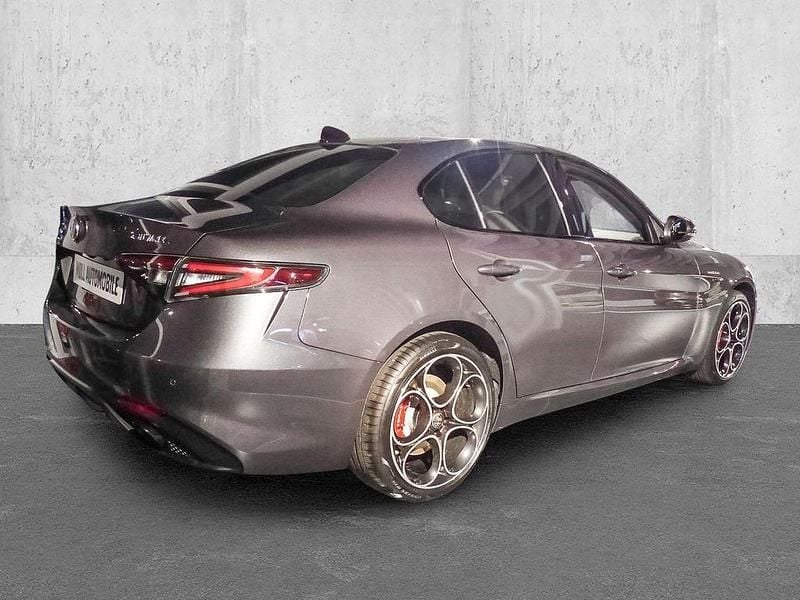 Gebraucht Alfa Romeo Giulia Premium 280 PS (205 kW) 2025 Grau Limousine