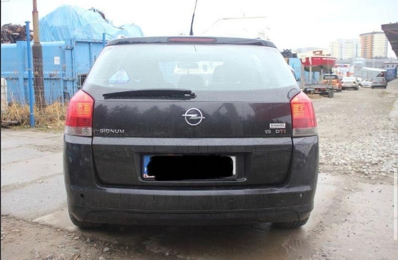 Gebraucht Opel Signum Edition+ 150 PS (110 kW) 2008 Schwarz Kleinwagen