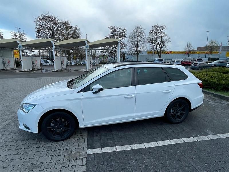 Second-hand Seat Leon 110 CP (80 kW) 2015 Alb Break