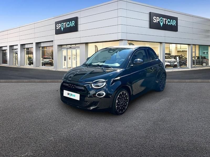 Schwarz Gebraucht 2023 Fiat 500e La Prima Kleinwagen | 25.890 € (Etwas zu teuer) - Bild 1/1