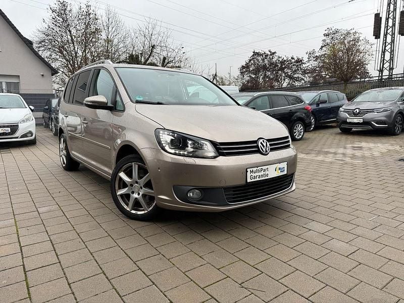 Braun Gebraucht 2014 VW Touran Life Van / Kleinbus | 6.490 € (Superpreis) - Bild 1/4