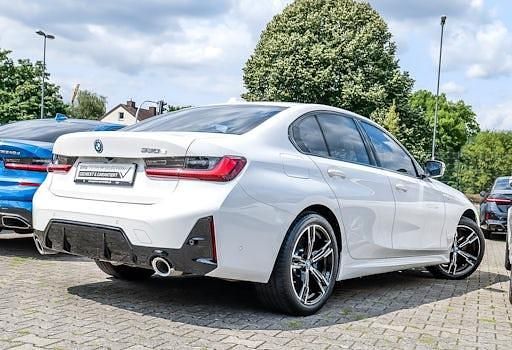 Gebraucht BMW 330e M Sport 292 PS (214 kW) 2024 Weiß Limousine