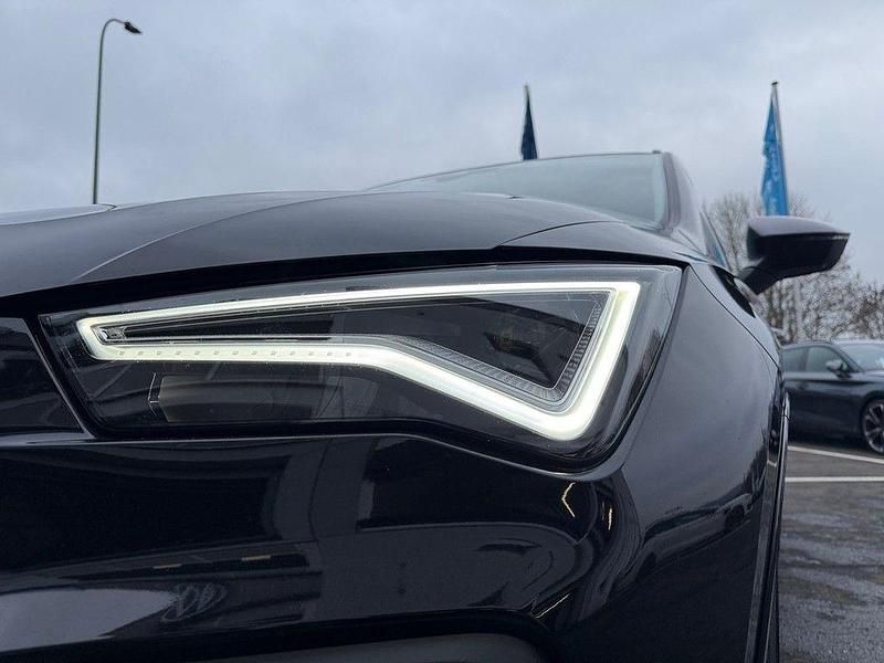 Usado Seat Ateca FR-Line 150 CV (110 kW) 2024 Negro SUV