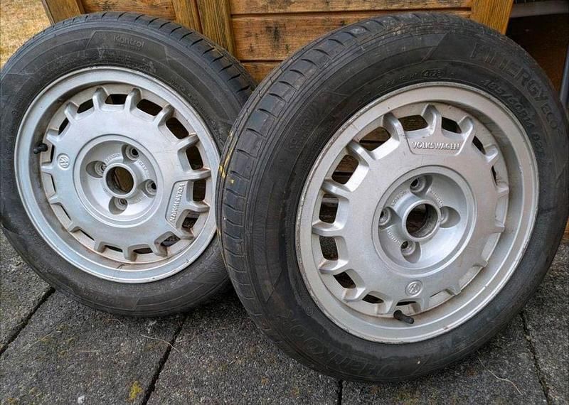 Second-hand VW Jetta 90 CP (66 kW) 1991 Gri Berlinǎ