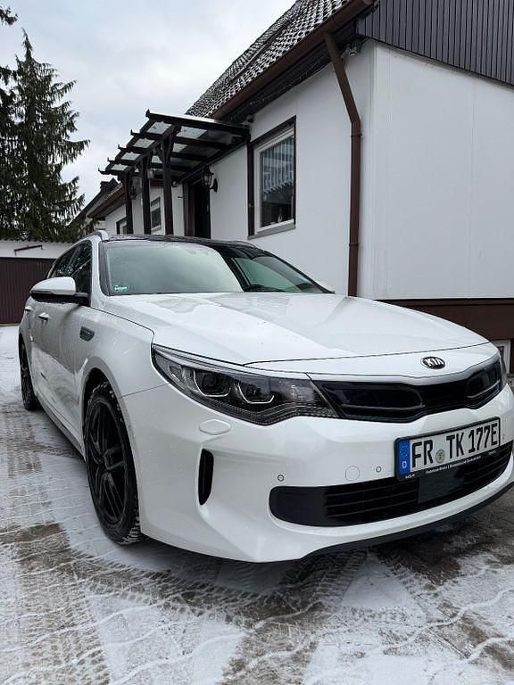 Gebraucht Kia Optima Hybrid Spirit 205 PS (150 kW) 2018 Weiß Limousine