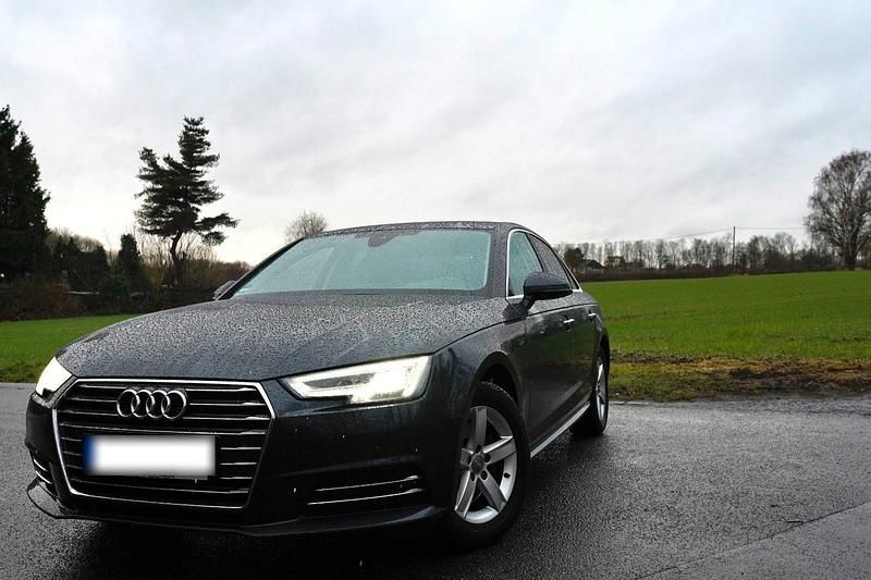 Gebraucht Audi A4 Ambiente 150 PS (110 kW) 2016 Grau Limousine