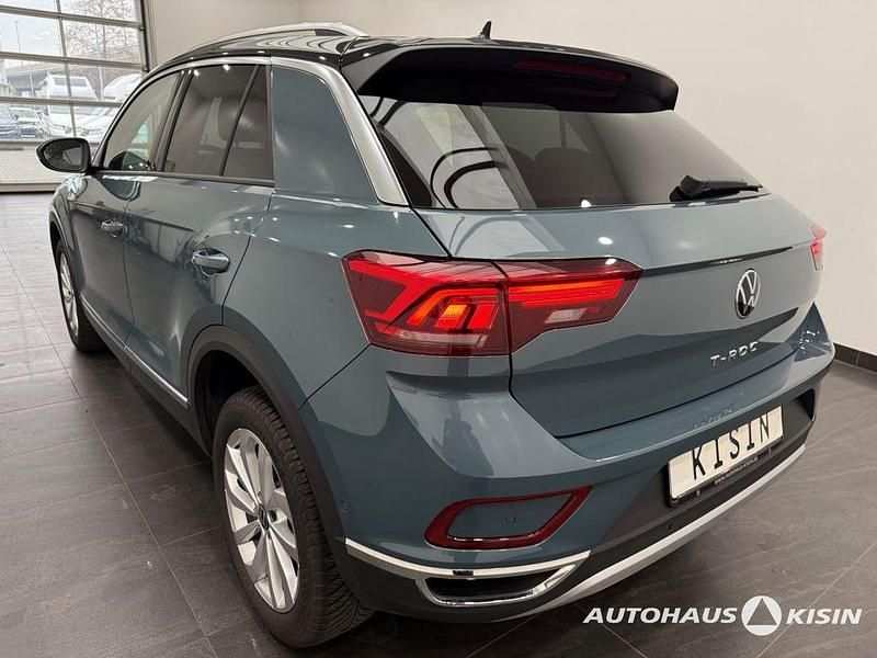 Gebraucht VW T-Roc Style 150 PS (110 kW) 2024 Blau SUV