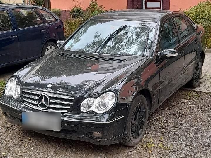 Schwarz Gebraucht 2001 Mercedes C180 Limousine | 1.200 € (Superpreis) - Bild 1/4