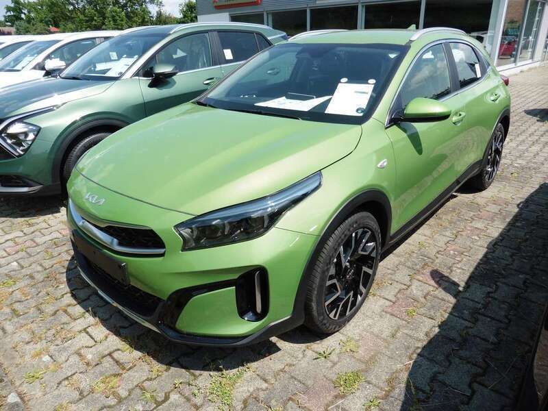 Celadongrün Neu 2024 Kia XCeed Vision SUV | 21.990 € (Superpreis) - Bild 1/4