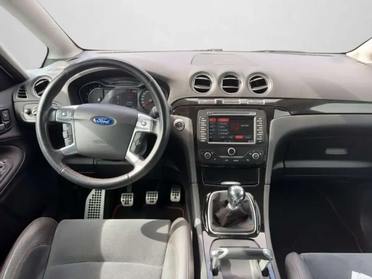 Gebraucht Ford S-MAX Titanium S 239 PS (175 kW) 2015 Frostweiß Van / Kleinbus