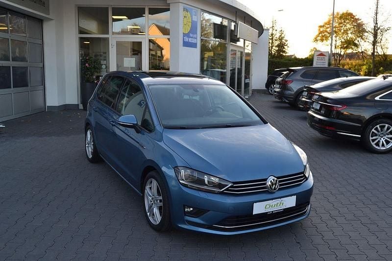 Blau Gebraucht 2015 VW Golf Sportsvan LOUNGE Van / Kleinbus | 14.990 € (Fairer Preis) - Bild 1/4