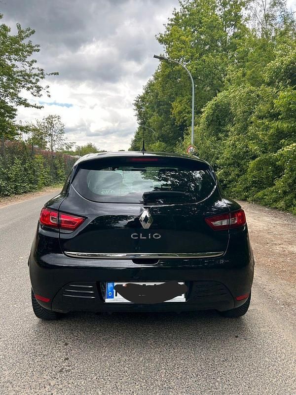 Gebraucht Renault Clio IV Life 76 PS (55 kW) 2018 Kleinwagen