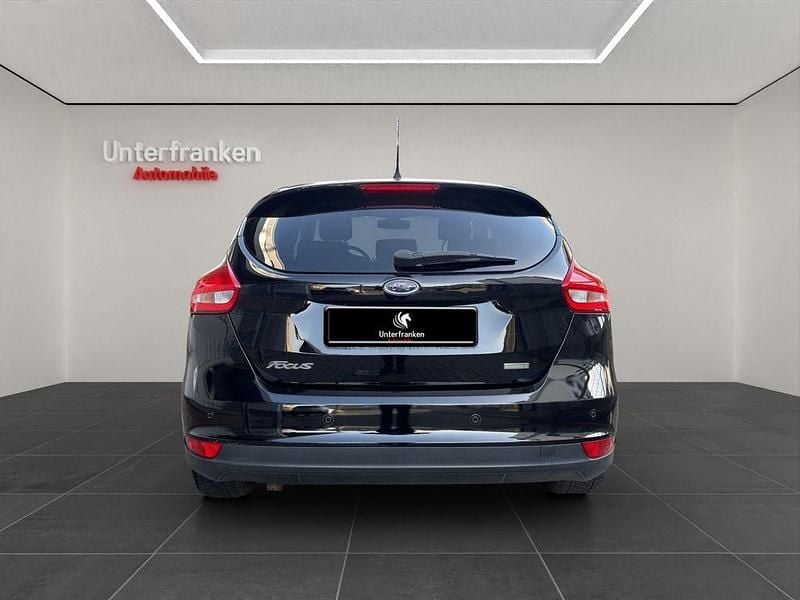 Gebraucht Ford Focus Titanium 125 PS (91 kW) 2016 Schwarz Limousine