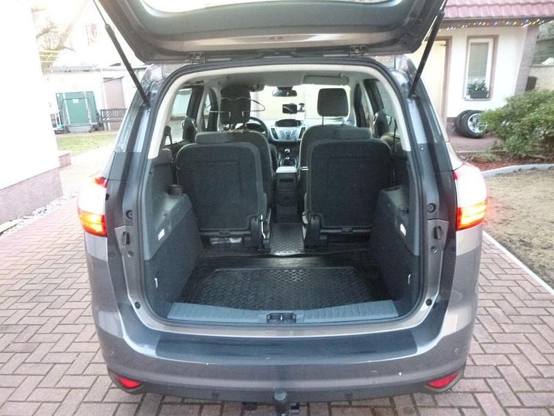 Gebraucht Ford Grand C-Max Trend 140 PS (102 kW) 2013 Grau Van / Kleinbus