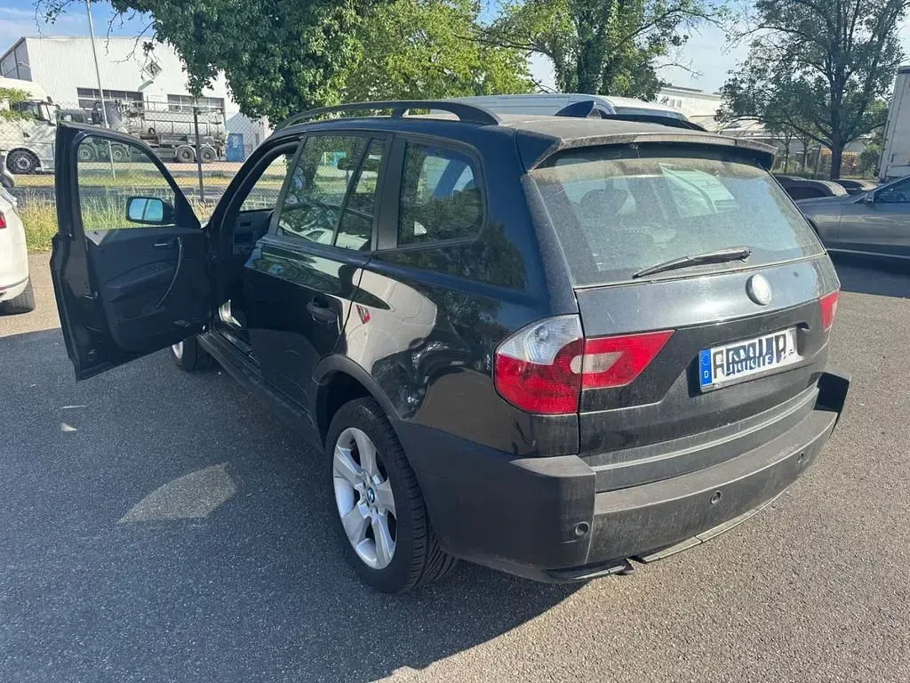 Gebraucht BMW X3 150 PS (110 kW) 2005 Schwarz SUV