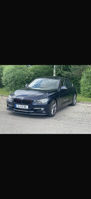 Schwarz Gebraucht 2011 BMW 328 Limousine | 17.900 € - Bild 1/4