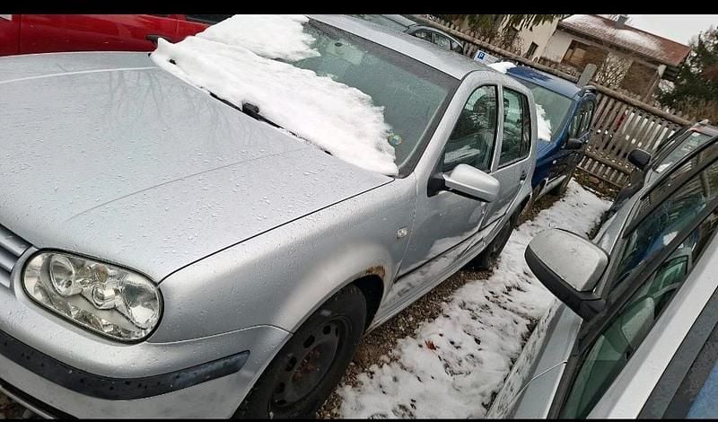 Silber Gebraucht 2003 VW Golf IV Kleinwagen | 690 € (Superpreis) - Bild 1/4