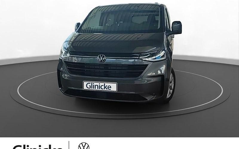 Grau Neu 2025 VW Caravelle Style Van / Kleinbus | 76.770 € - Bild 1/4