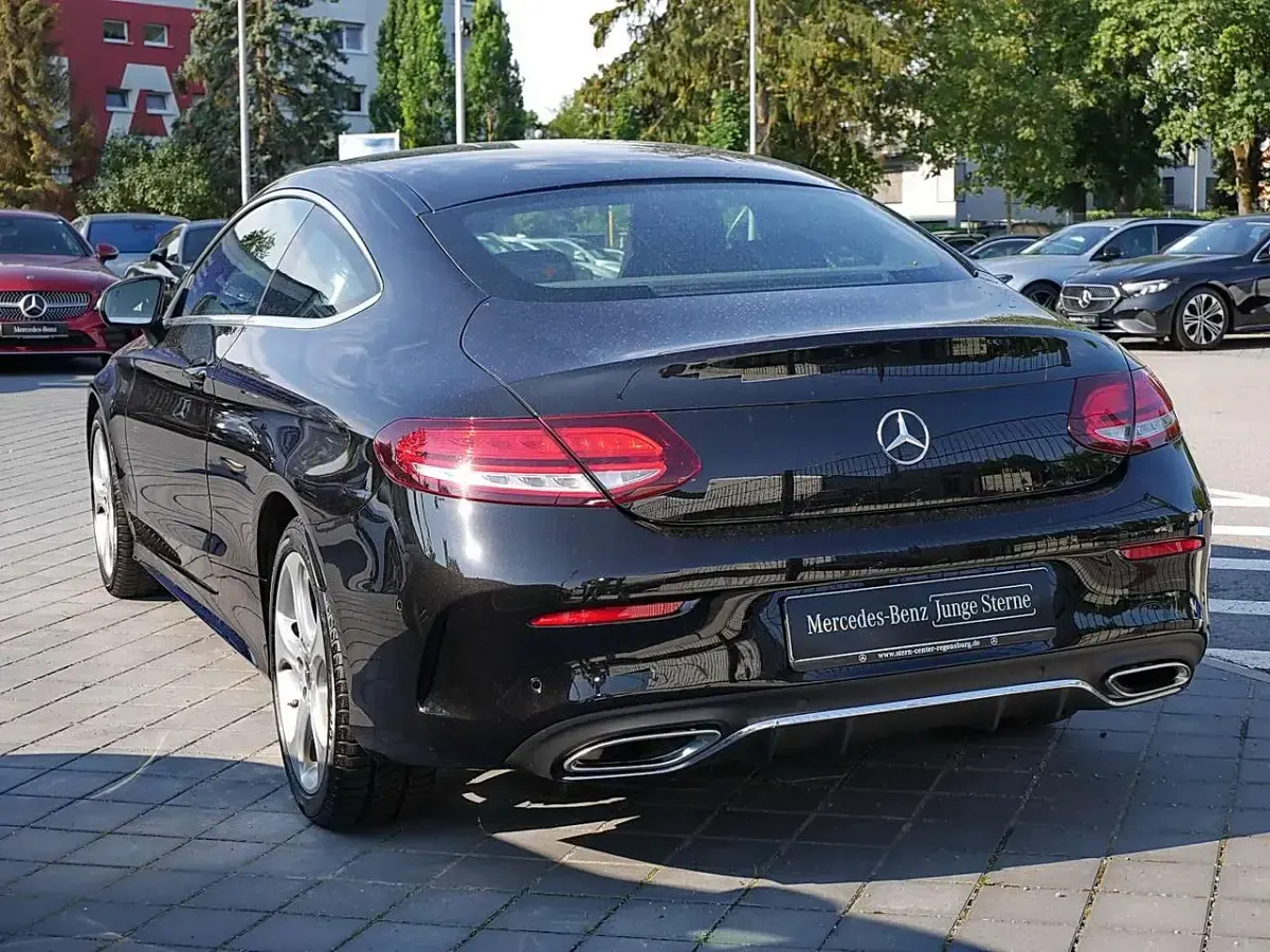 Gebraucht Mercedes C180 AMG 156 PS (114 kW) 2019 Obsidianschwarz Coupé